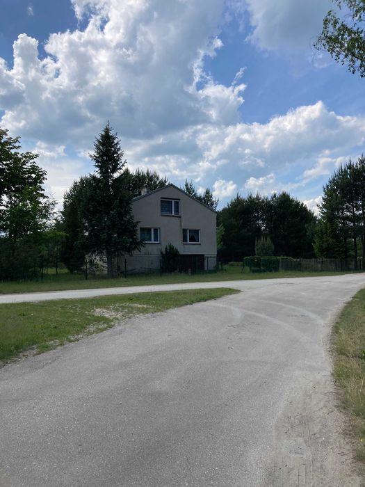 Przestronny dom otoczony lasami