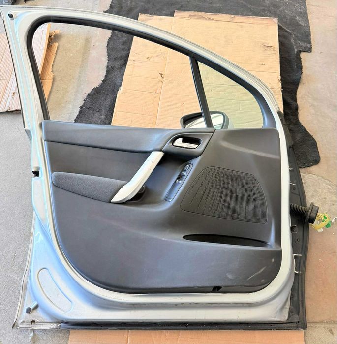 Porta frente esquerda CITROËN C3 II