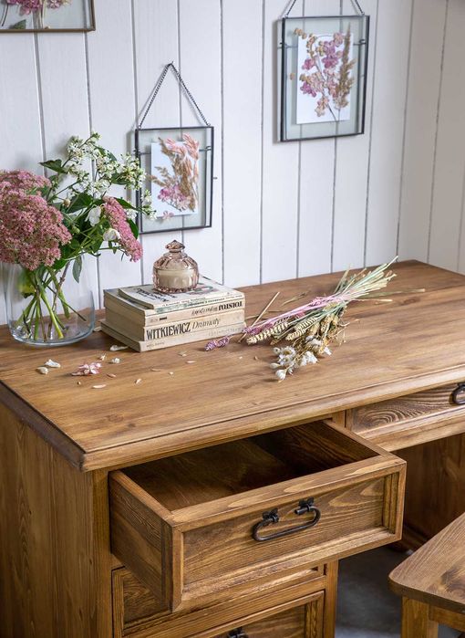 woskowane biurko z szufladami BIK02