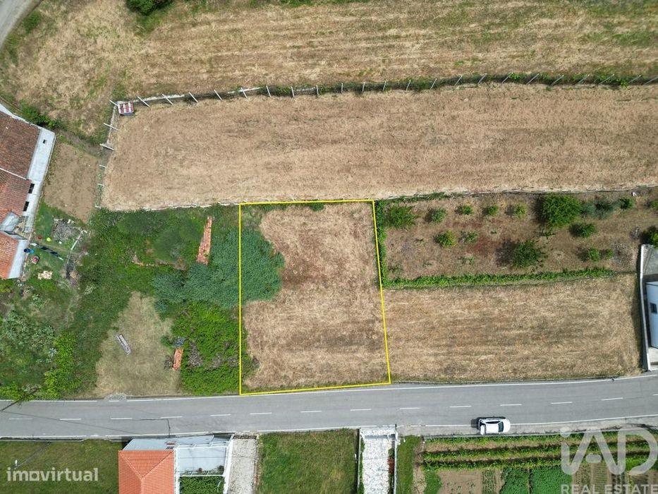 Land for Construction in Vila Nova de 460.00 m2