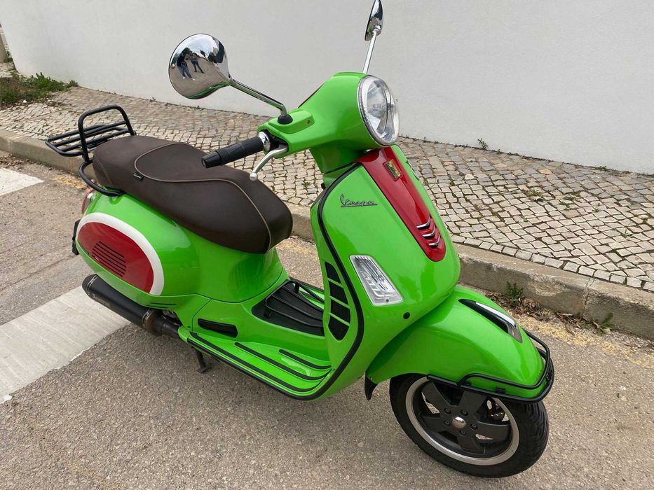 Gts 150 Vespa Gts 70th Anniversary Edition Vespa GTS 300 GTS ABS