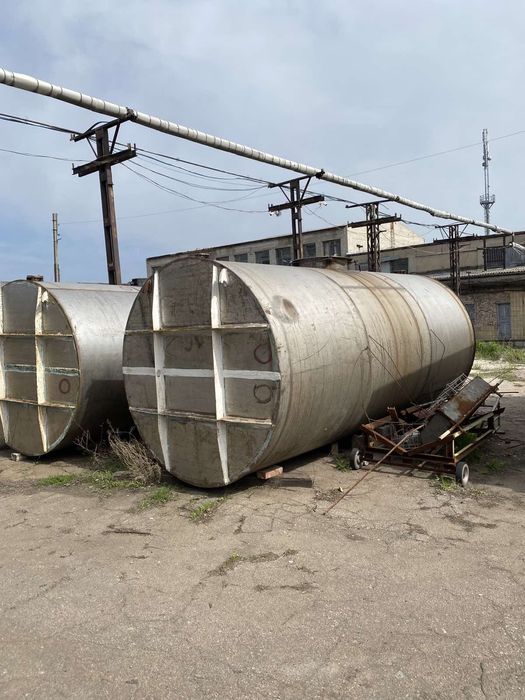 Ємності нержавіючі 15 та 50 м3