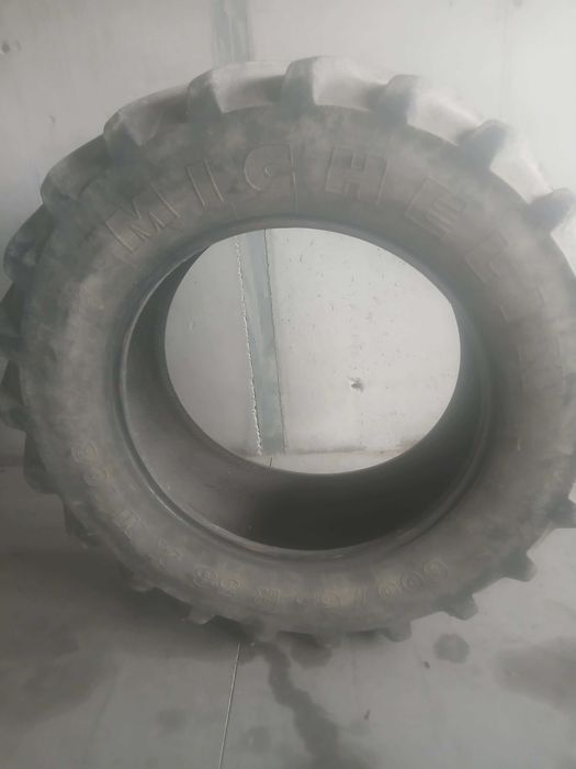 600/65R38 Michelin
