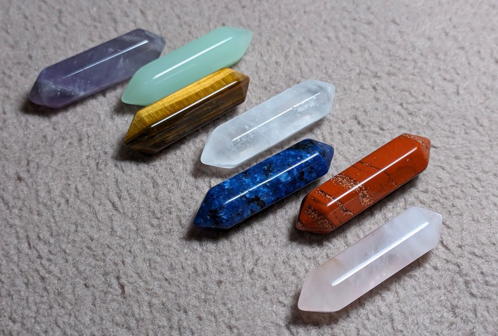 Набор натуральных отборных камней для медитации, декора, в коробочке.