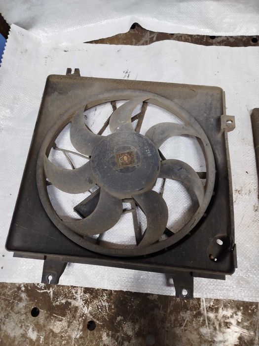 Вентилятор радіатора Kia Sephia 2