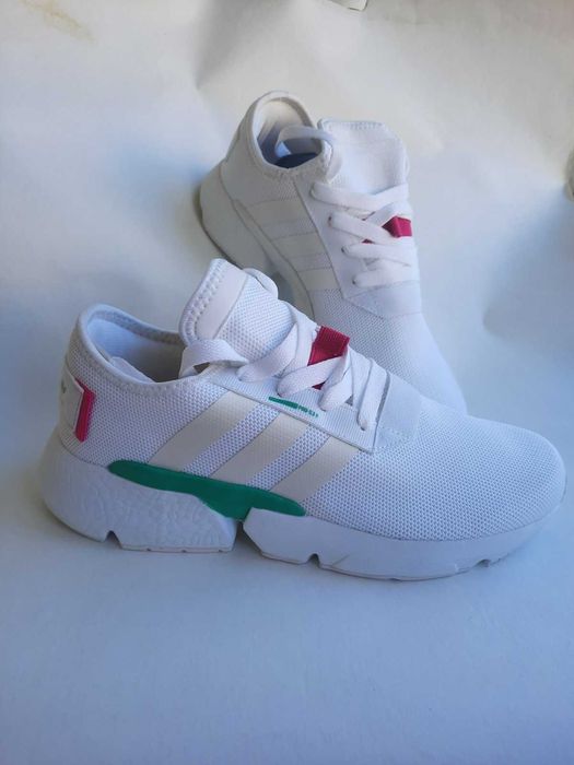 Кросівки  жіночі білі  текстиль для тренувань 39 розмір