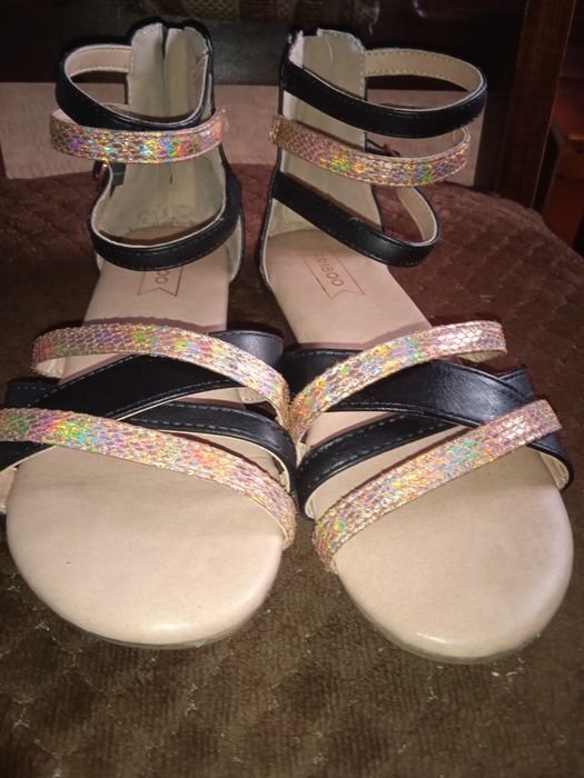 Босоніжки,босоножки,