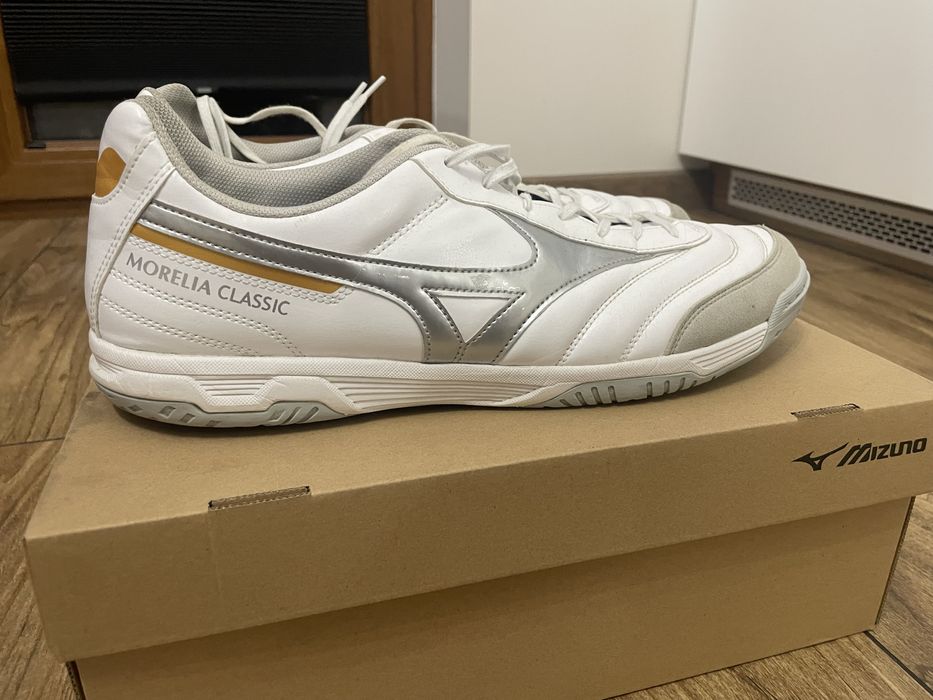 Buty halówki Mizuno Morelia Sala Classic IN