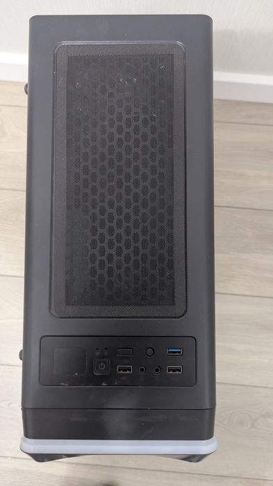 Ігровий пк Asus 1070, 16 GB оперативної пам'яті та 15-9400f SSD 128гб