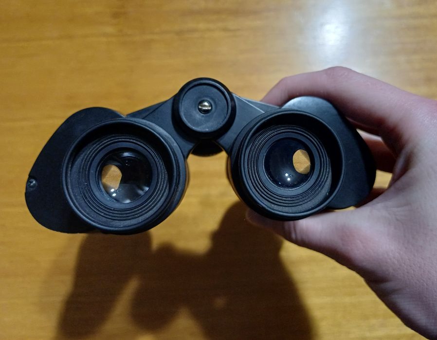 Бінокль Bushnell 10x50