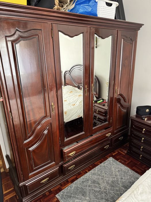Armário de Roupa