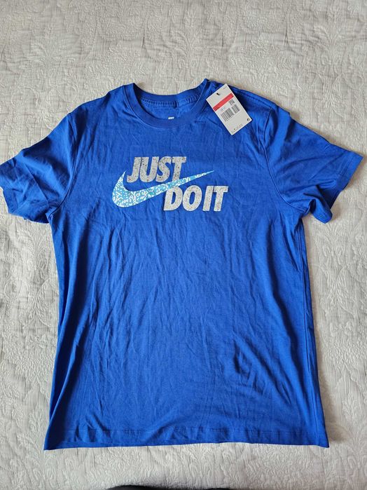 Нова оригінальна футболка Nike