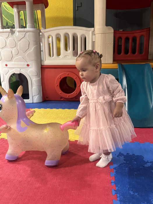 Продам дитячу святкову сукню