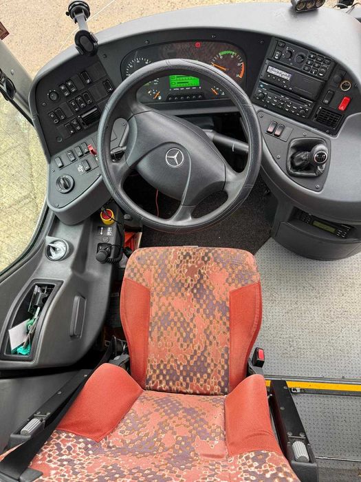 Mercedes Benz Tourismo 15RHD