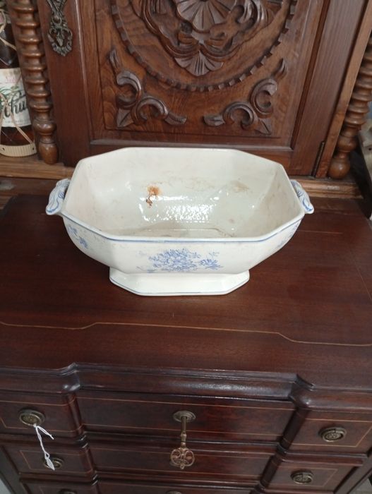 Terrina de Sacavém sem tampa