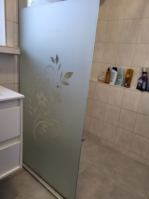 Oklejanie folią -wyklejanie szyby,balkony,lodówki itp