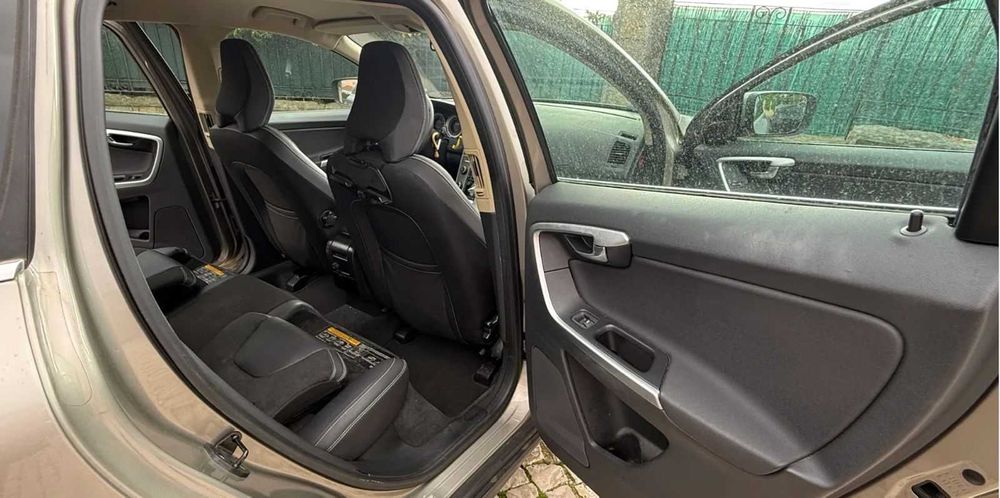 Volvo XC60 2011 D3 Momentum