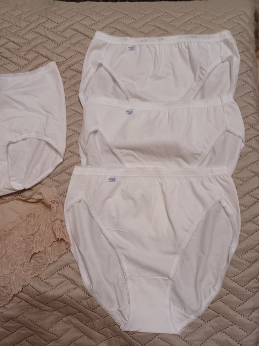 Majtki-figi damskie sloggi 4pary plus gratis