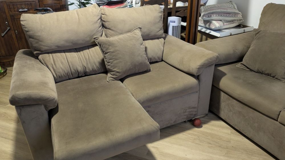 Conjunto de dois sofás