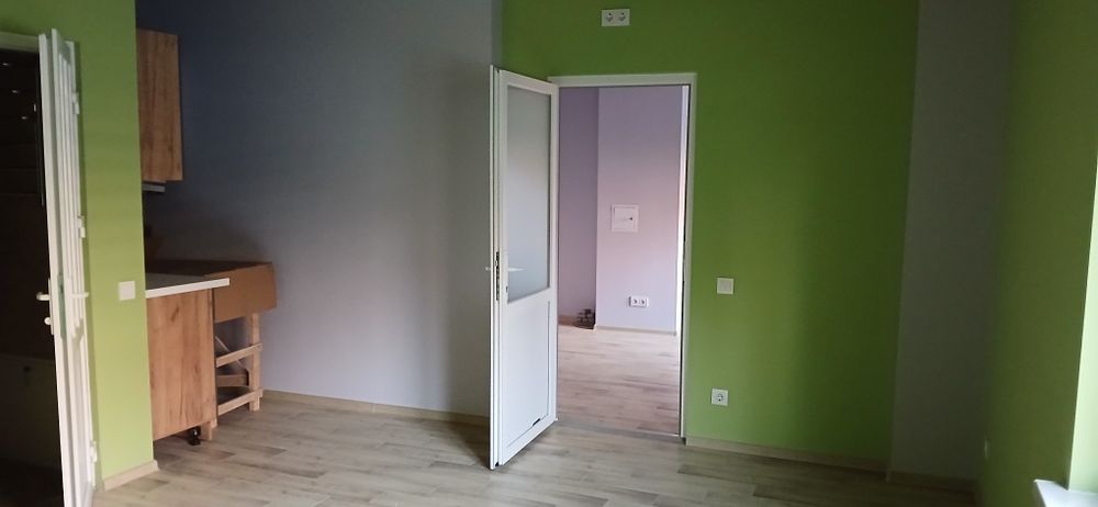 Оренда, фасадне  комерційне приміщення 87кв.м (поділене на окремі 2приміщ) власник Рясне 2