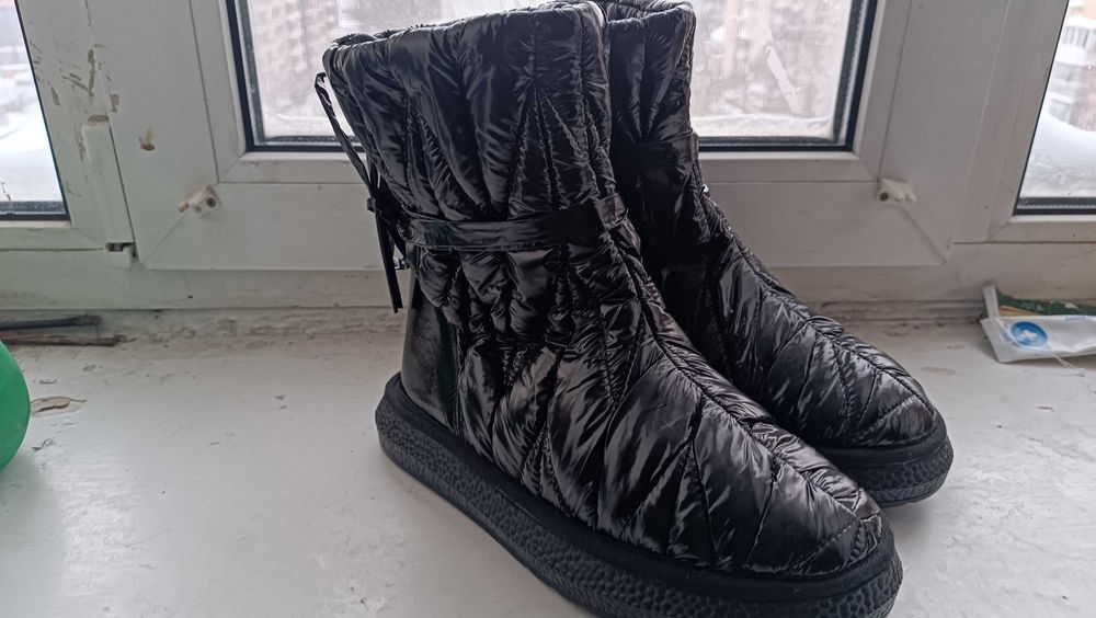 Нові черевики дутики зимові водонепроникні D'ALICIA.Оригінал.Р 38.24.5