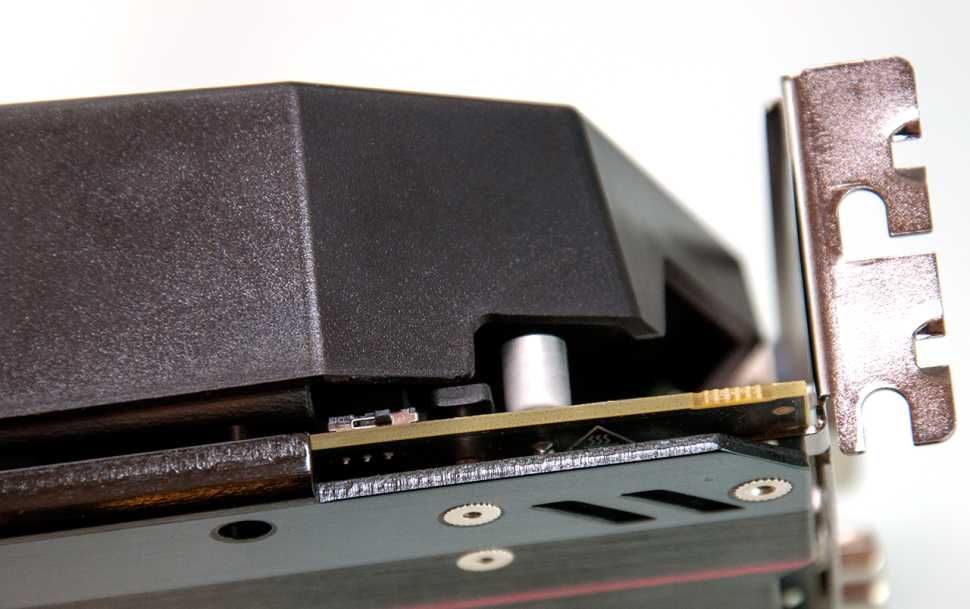 Power Color Devil Hybrid R9 390X 8 ГБ GDDR5 AXR9 390X 8GBD5-ADHE