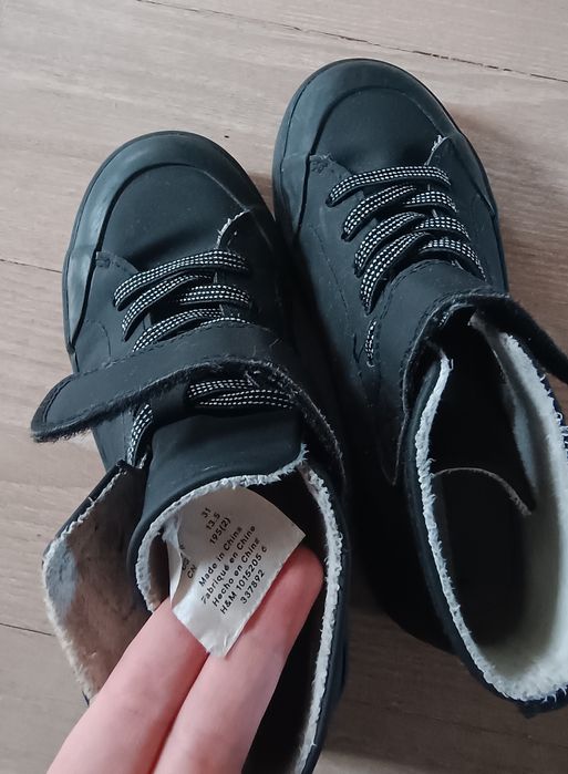 Ocieplane buty na rzep sportowe do kostki H&M 31