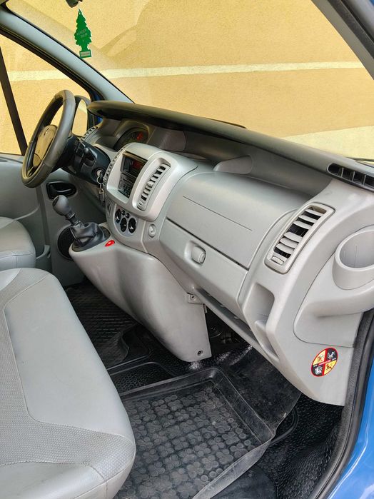 Renault Trafic long benzyna gaz