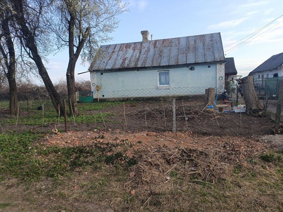 Продам будинок в житловому стані