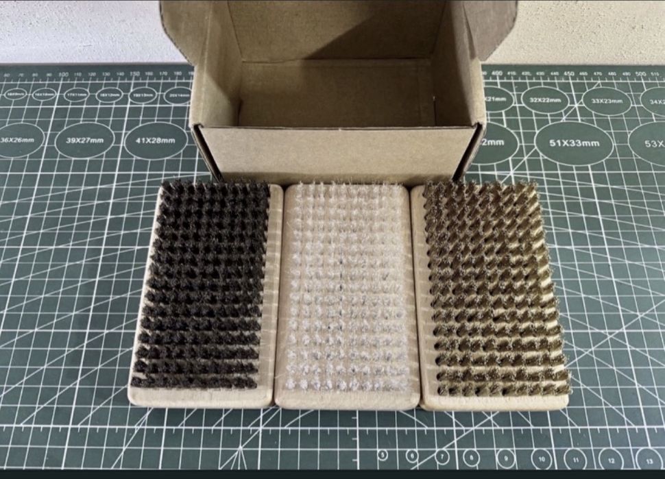 Zestaw szczotek serwisowych do nart/snowboardu