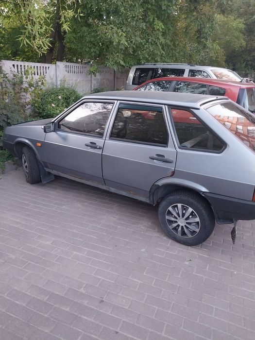 Автомобіль ВАЗ 2109