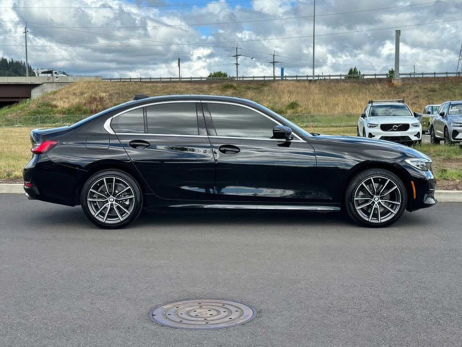 BMW 330Xi      2020