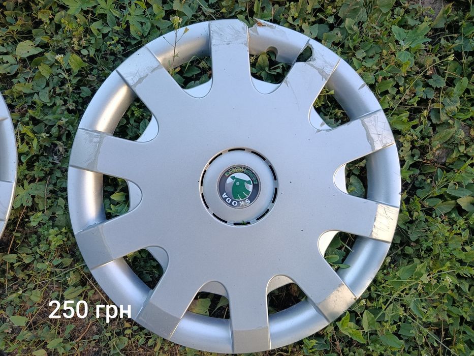 Оригінальні ковпаки Шкода Skoda R15