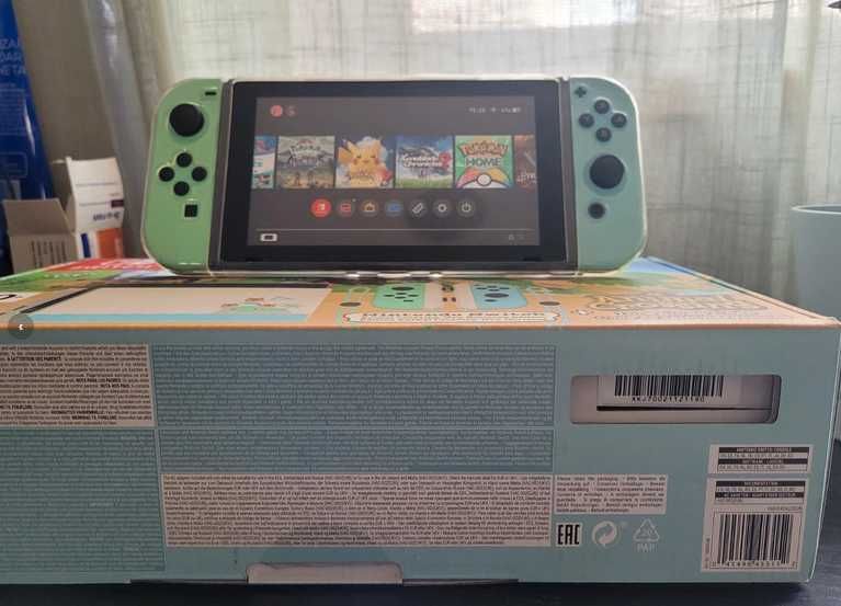 Nintendo Switch V2 Animal Crossing: New Horizons Edition