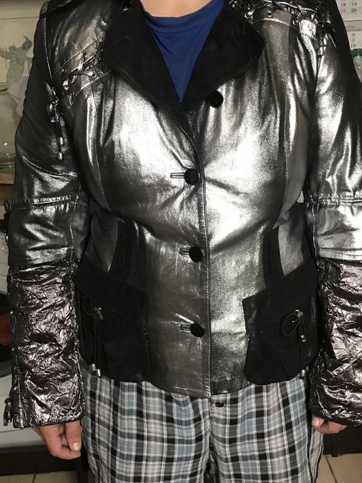 Женская кожаная куртка