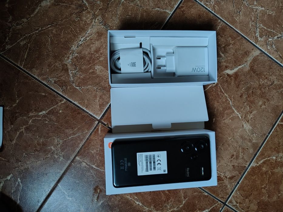 Redmi  note 13 pro plus 8/256