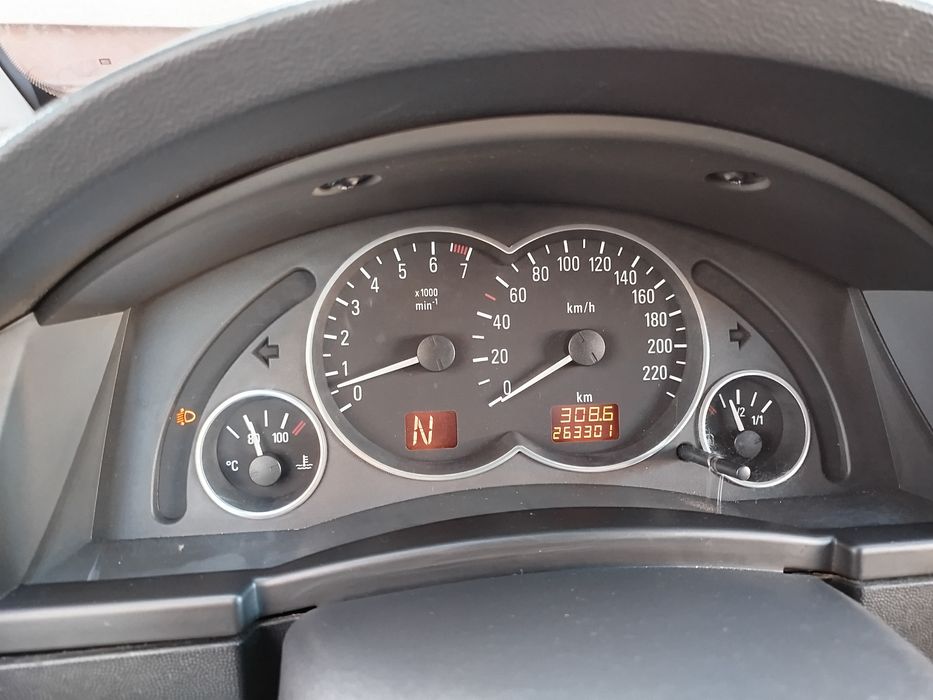 Sprzedam opla Meriva witam