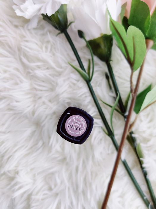 Pomadka Avon Violet Sparks