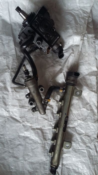 Części do silnika Opel Zafira 1.9 cdti