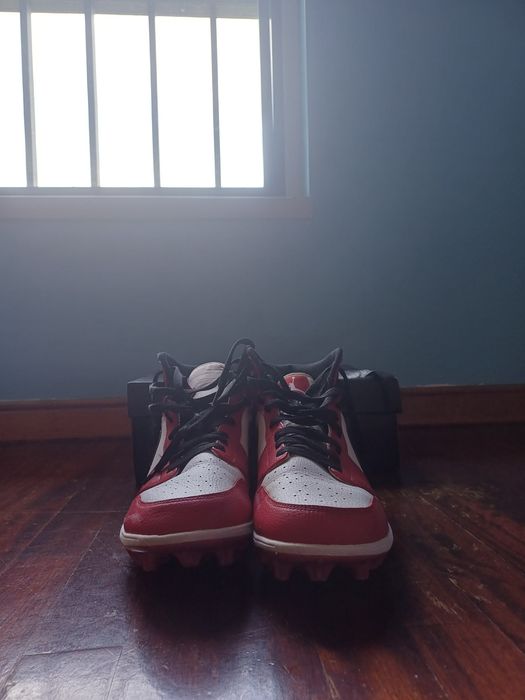 Jordan 1 Mid - Chicago
