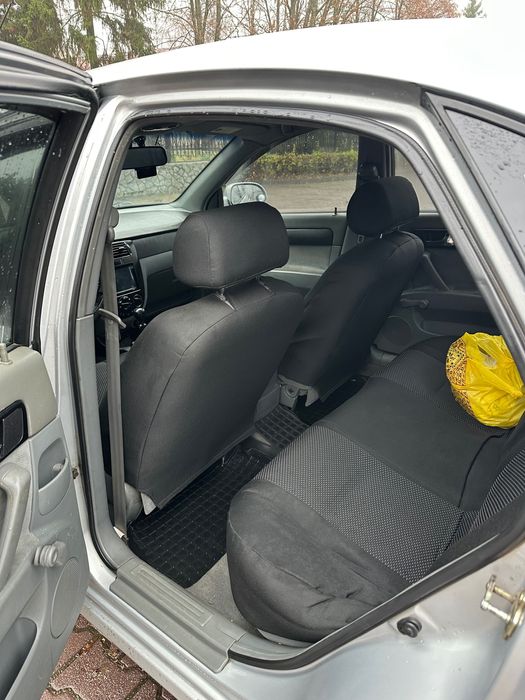 Продам шивроле лачеті 1.8