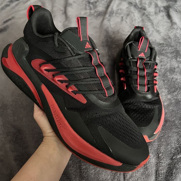 Чоловічі кросівкиAdidas alpha Boost V2. Lightstrike. Р. 46. Ідеал!!
