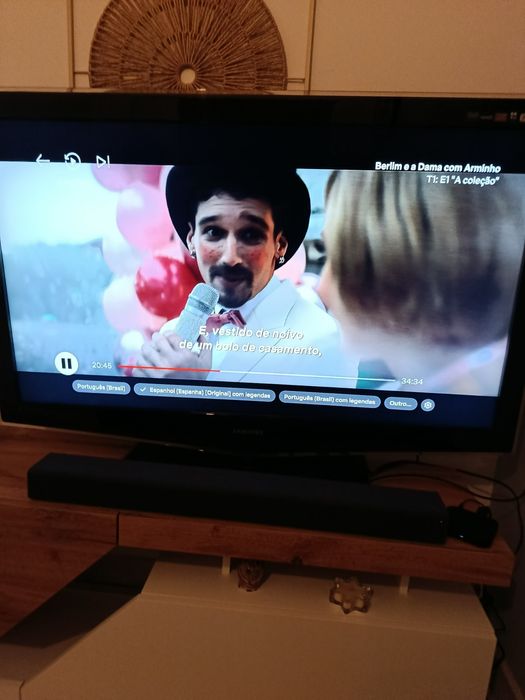 TV grande de 50 polegadas