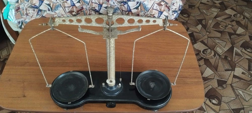 Весы аптечные рычажные