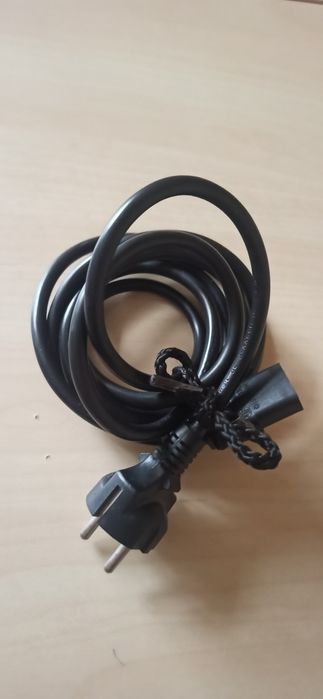Kabel zasilający do komputera, monitora 1,5m lub 2,47m