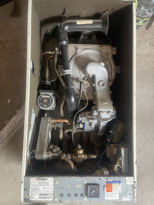 Котел газовий  vailent t9
