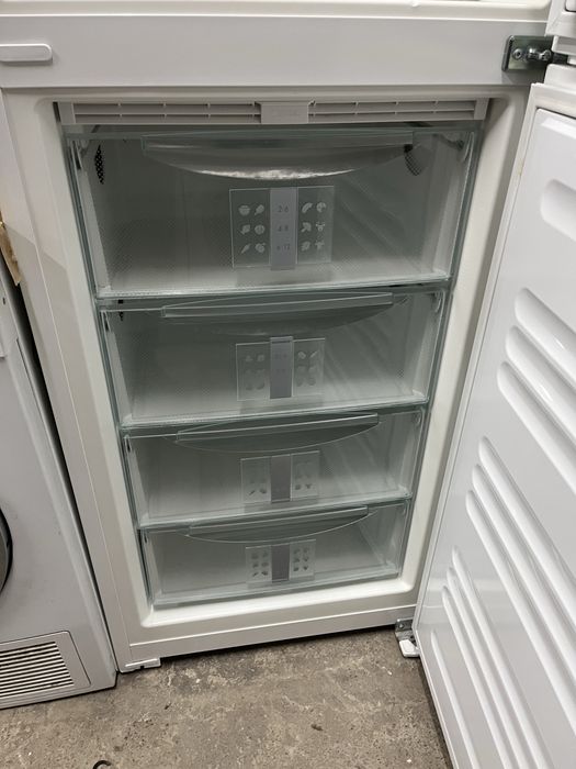 Холодильник Libhnerr 2 метровий