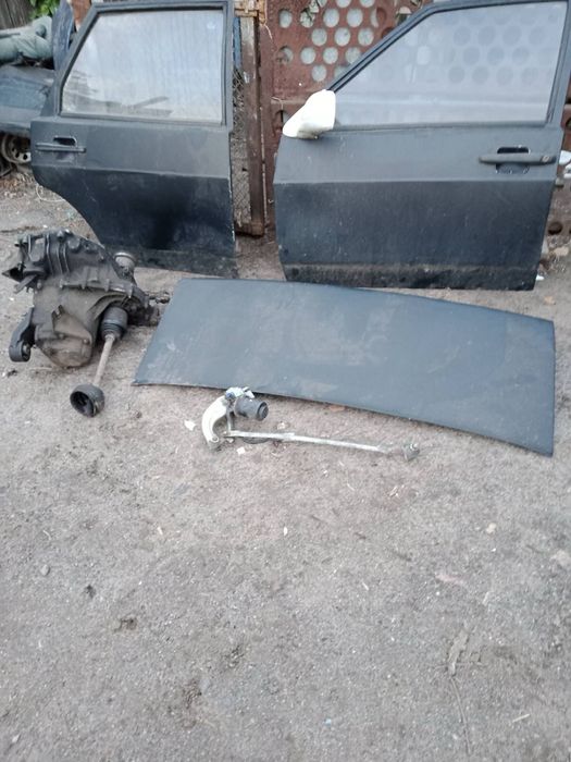 Двері 21099 , багажник