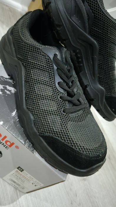 Czarne obuwie ochronne Bearfield r. 37