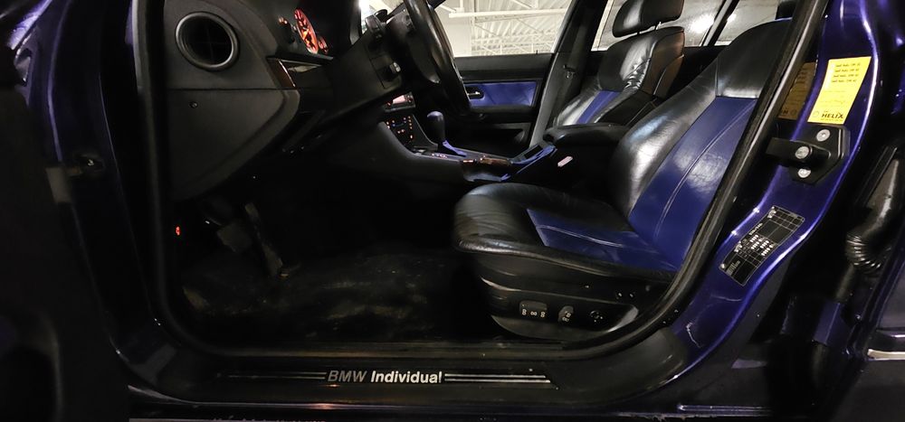 Bmw e39 individual 3.0i velvet blue